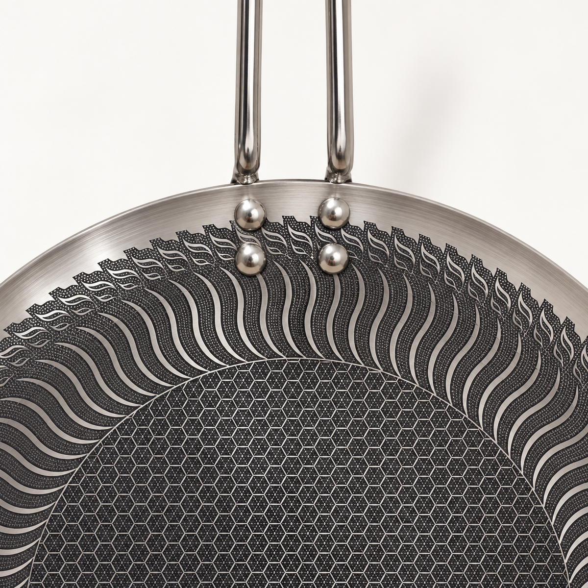 Laser Tawa W/Steel Handle 34cm - Image 3